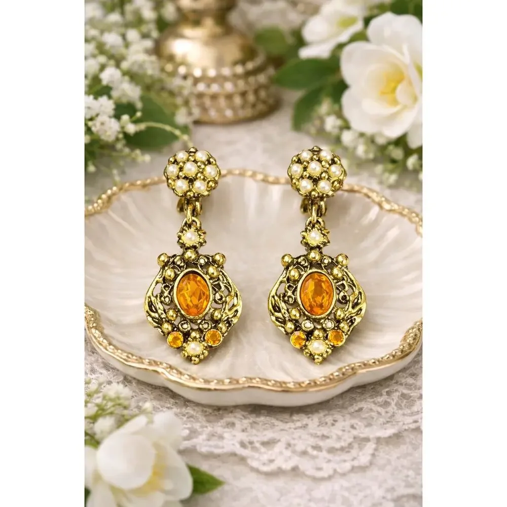 Vintage Amber Glass Rhinestone Clip‎ On Earrings Gold Tone 60s Ornate Dangle